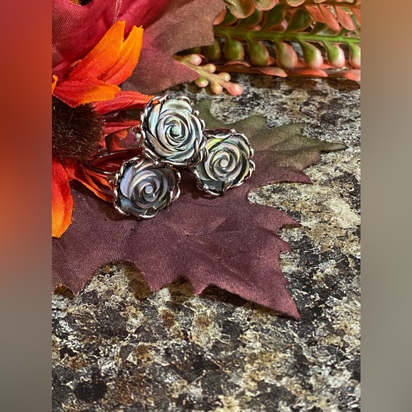 Genuine Abalone Solid Sterling Silver 925 Stamp Flower/Rose One Size Adj… - Picture 2 of 15